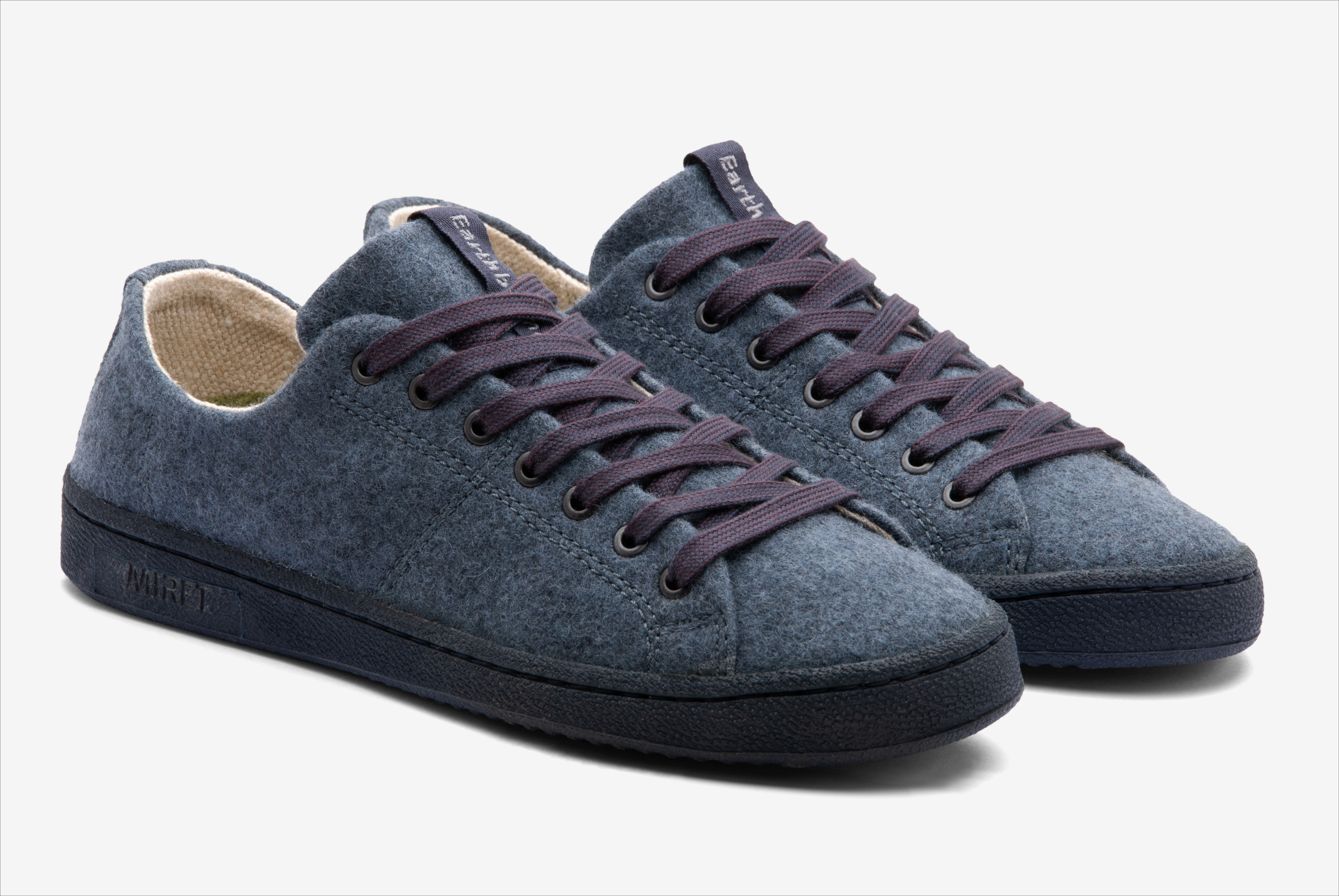 LESHY Ash Sneakers